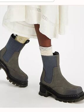 Dr Martens Corran Chelsea boots platform grey suede NEW 11